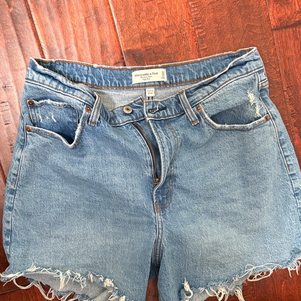 Abercrombie & Fitch Women's Light Blue Denim Cutoff Shorts